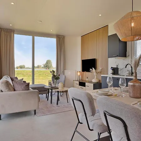 Resort Lexmond *