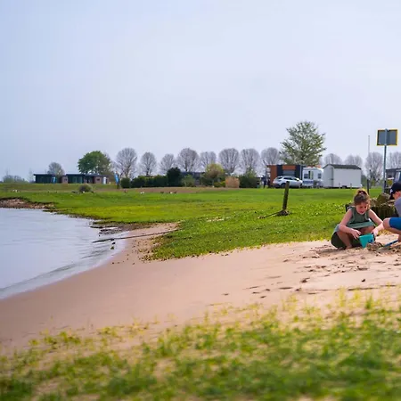 Resort Lexmond * Lexmond