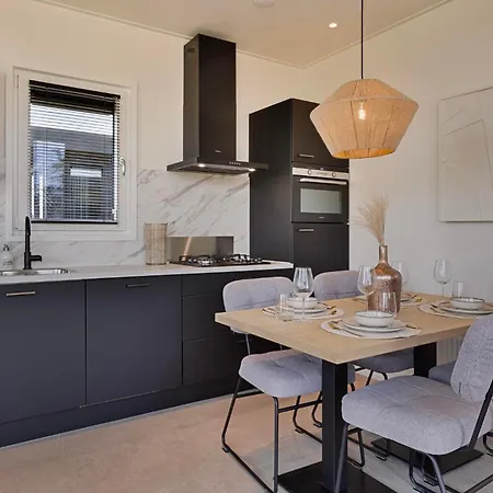 Кемпинг Resort Lexmond